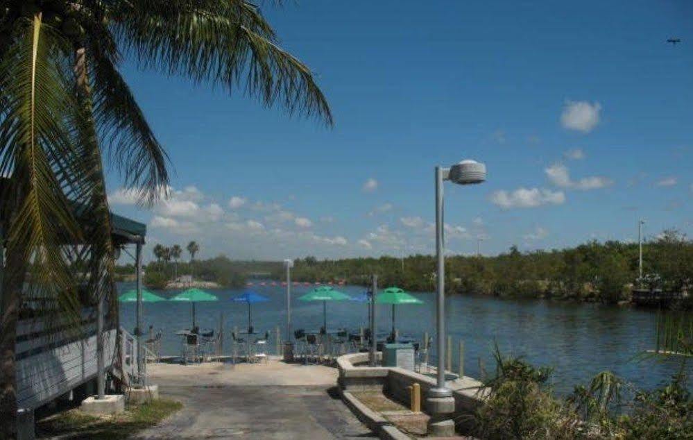Miami Bed And Breakfast Country Walk Exterior foto